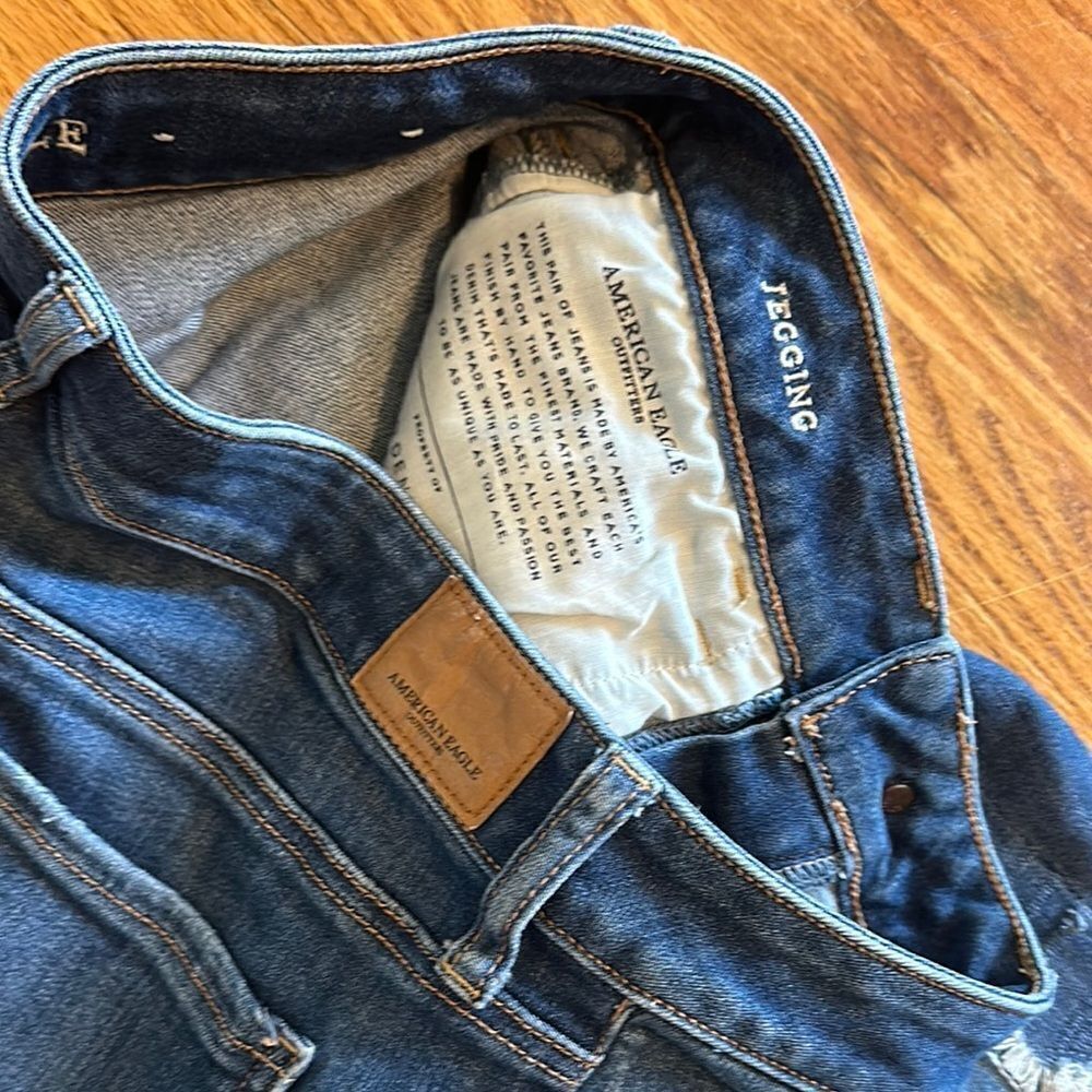 American Eagle Outfitters Women's Distressed Blue Jeans Skinny Jeggings 6 - Picture 5 of 9